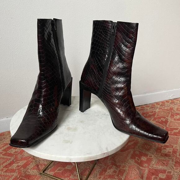 Epic vtg 90s brown snakeskin leather boots by Nine West - Picture 2 of 8